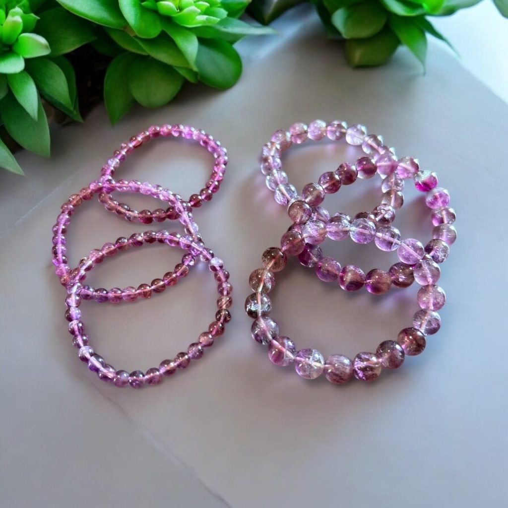Bracelets en perles roses