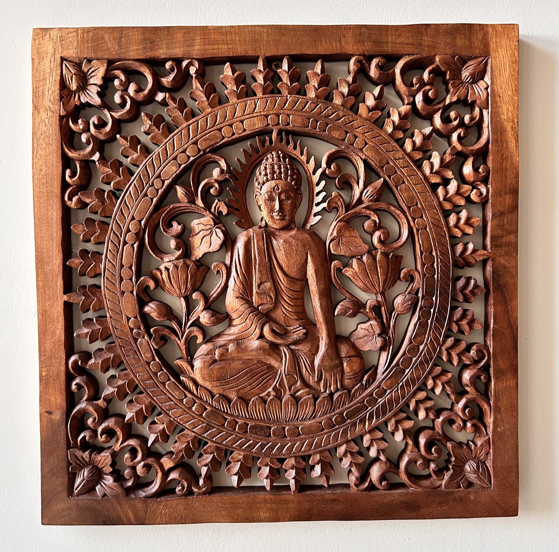 Sculpture en bois de Bouddha